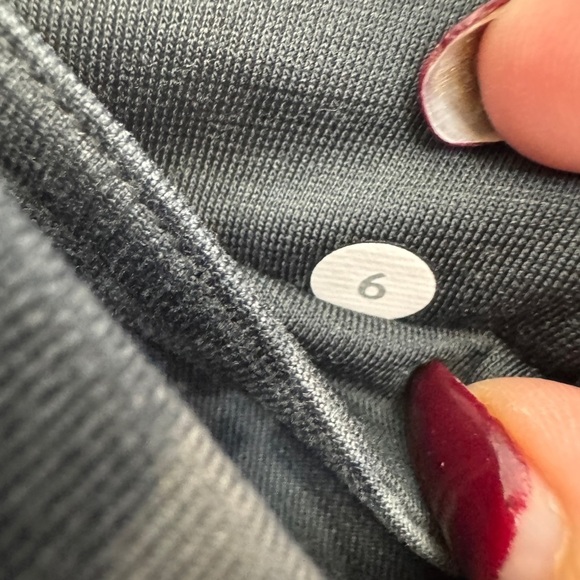 Lululemon Wunder Under Crop Pants - Picture 4 of 7